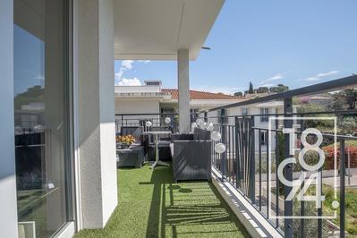 Appartement - 76 m² - 4 pièces