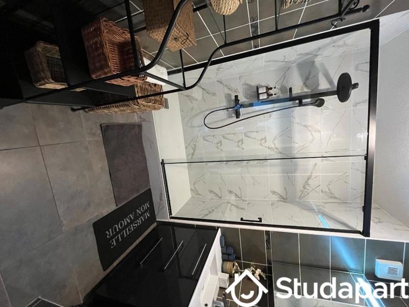 Chambre - 16 m² - 1 pièce