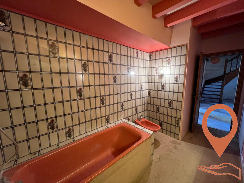 Maison ancienne - 221 m² - 6 pièces