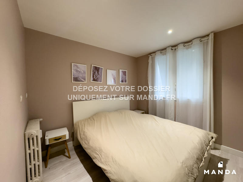 Chambre - 10 m² - 5 pièces
