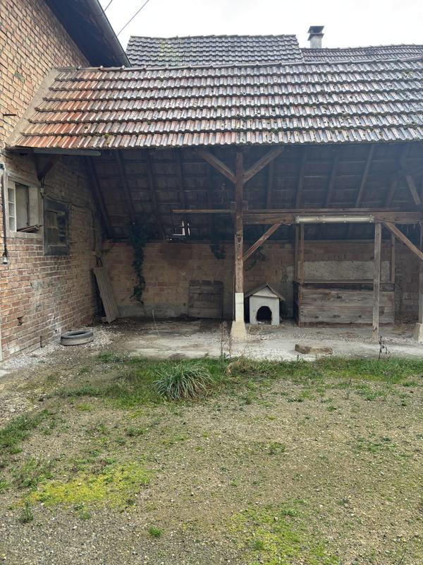 Maison - 400 m² - 1 pièce