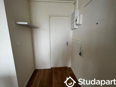 Chambre - 12 m² - 1 pièce