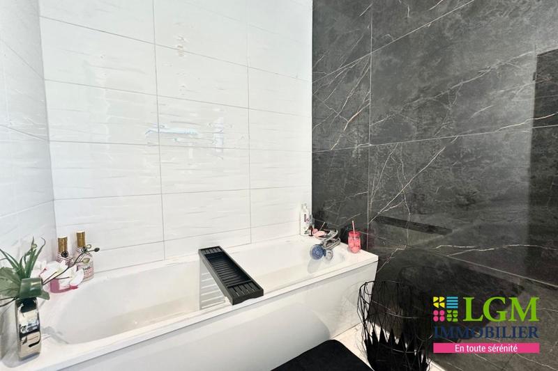 Maison - 101 m² - 4 pièces