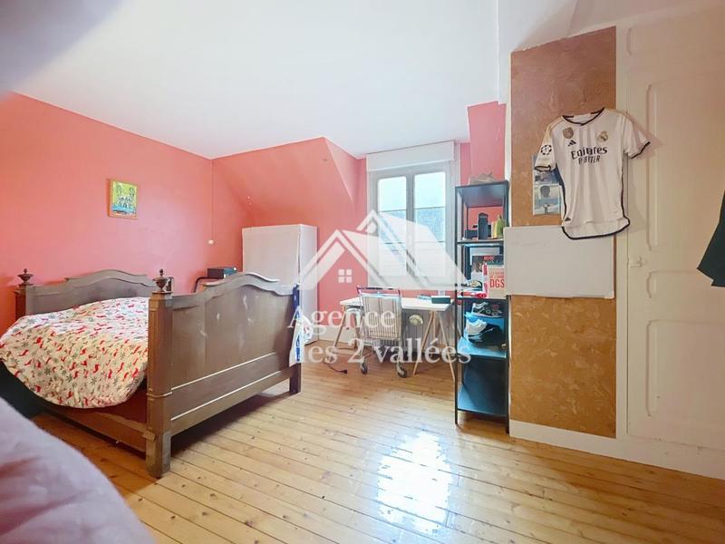 Propriété - 245 m² - 5 pièces