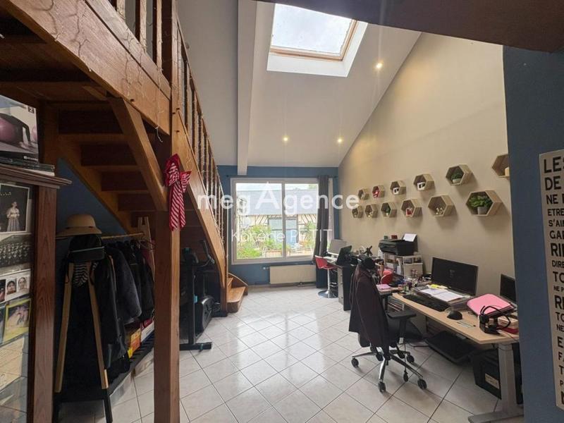 Corps de ferme - 425 m² - 13 pièces