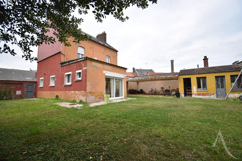 Maison - 110 m² - 5 pièces