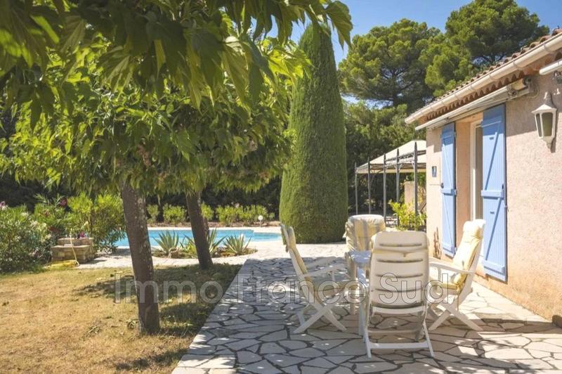 Villa - 333 m² - 10 pièces
