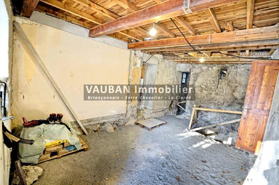 Maison - 400 m² - 20 pièces