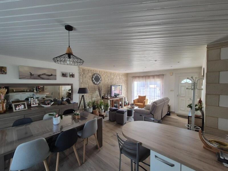 Maison - 77 m² - 5 pièces