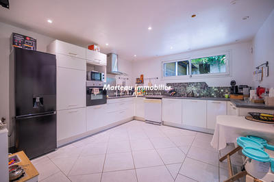 Maison - 112 m² - 5 pièces