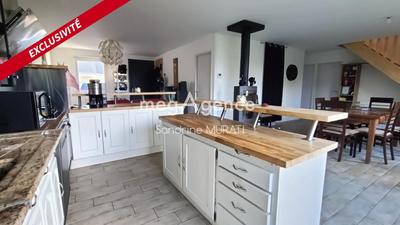 Pavillon - 180 m² - 8 pièces