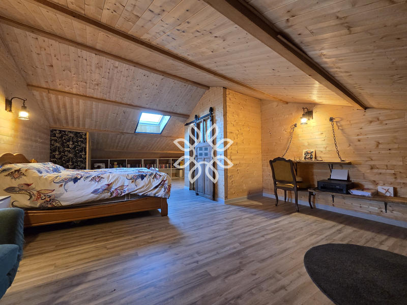 Maison - 120 m² - 5 pièces