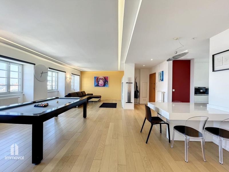 Appartement - 97 m² - 4 pièces