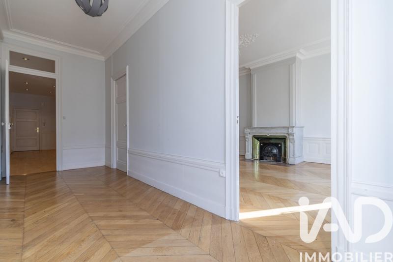 Appartement - 130 m² - 4 pièces