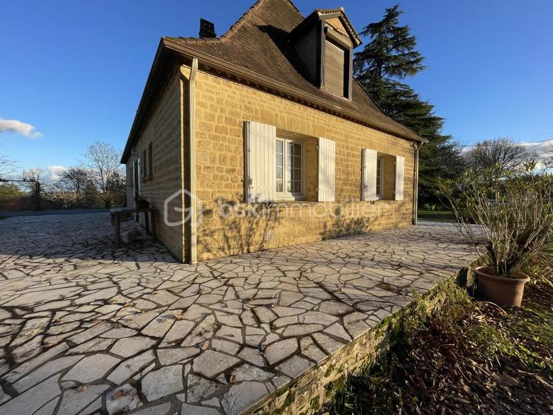 Maison en pierre - 120 m² - 6 pièces