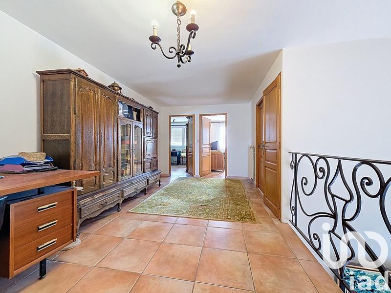 Maison - 204 m² - 7 pièces