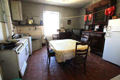 Maison - 178 m² - 8 pièces