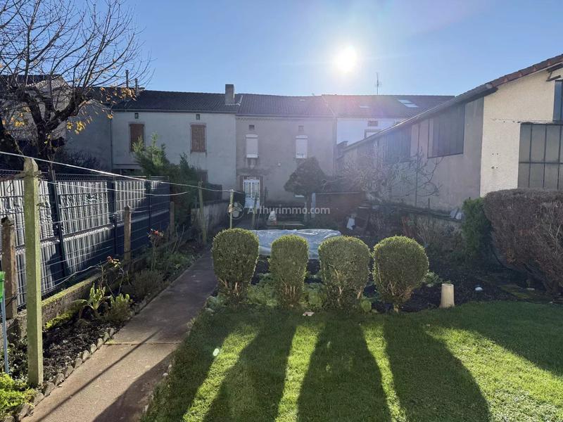 Maison - 93 m² - 4 pièces