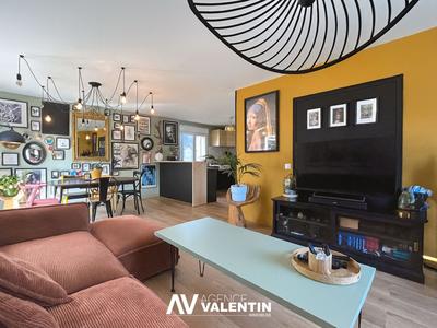 Maison - 95 m² - 5 pièces