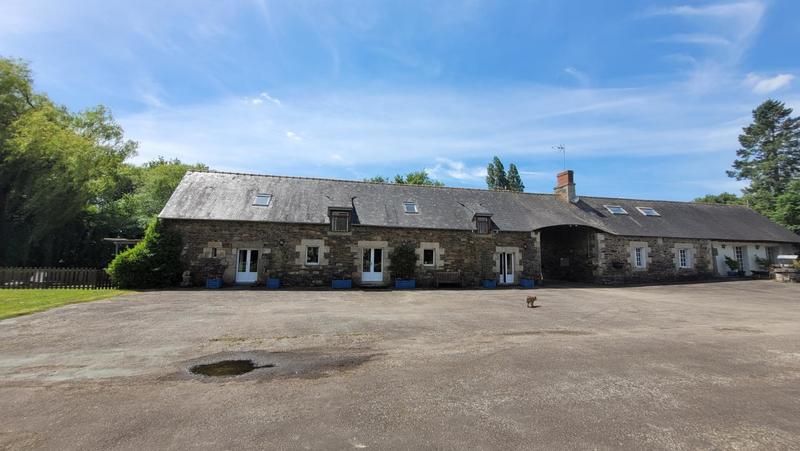 Propriété - 535 m² - 22 pièces