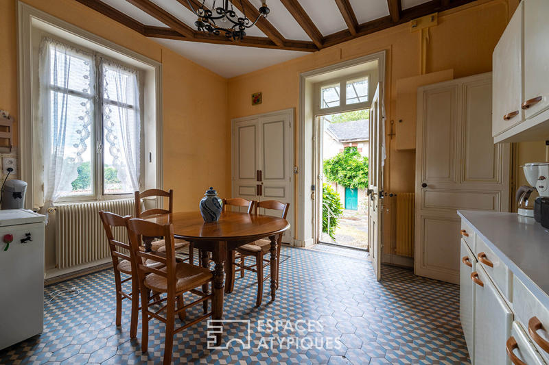 Maison - 213 m² - 8 pièces