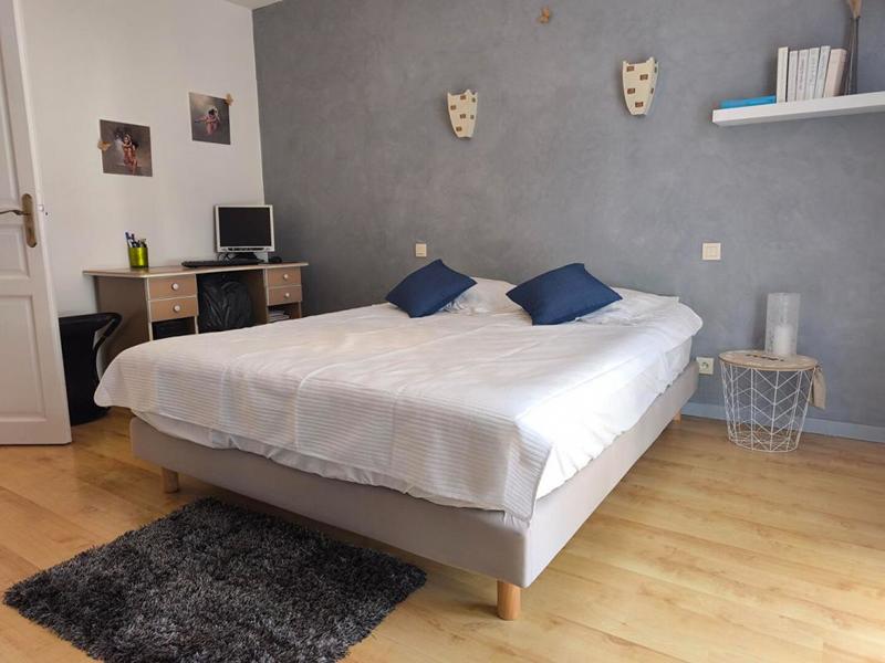 Maison - 230 m² - 7 pièces