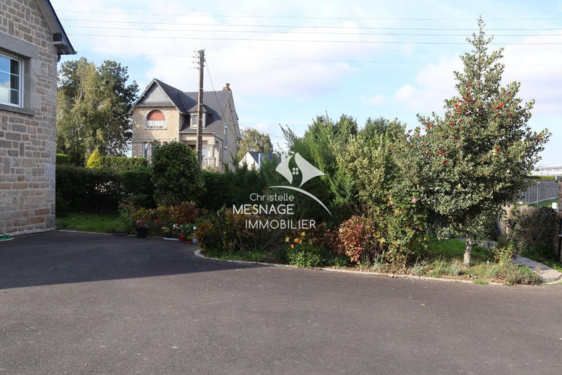 Maison - 130 m² - 8 pièces