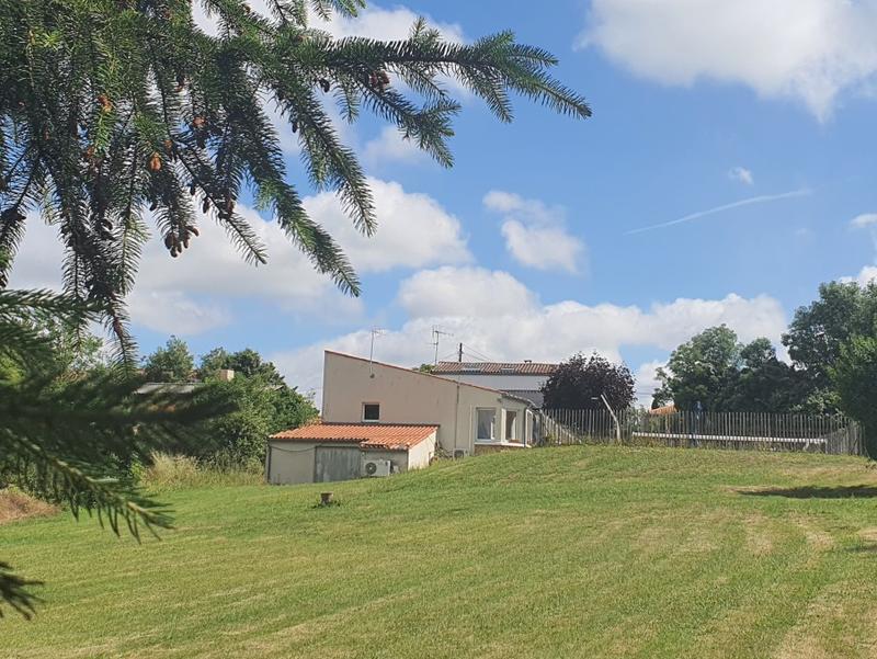 Maison - 200 m² - 7 pièces