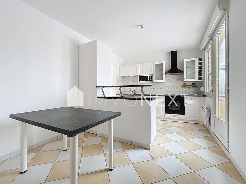 Appartement - 104 m² - 5 pièces