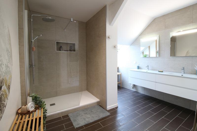 Maison - 215 m² - 8 pièces