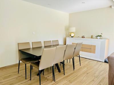 Maison - 146 m² - 6 pièces