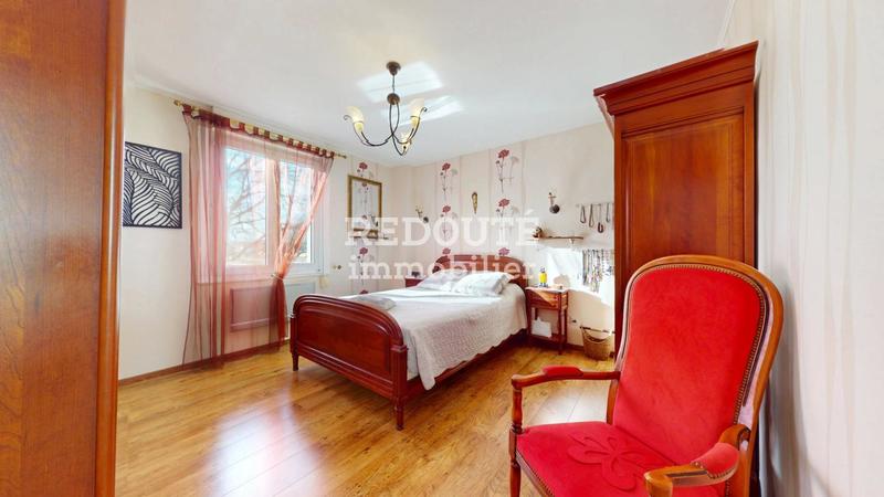 Maison de village - 211 m² - 8 pièces