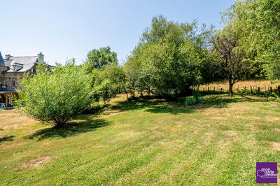 Maison - 240 m² - 10 pièces