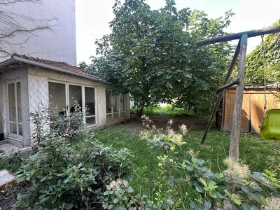 Maison - 200 m² - 8 pièces