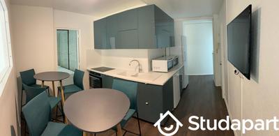 Chambre - 10 m² - 1 pièce