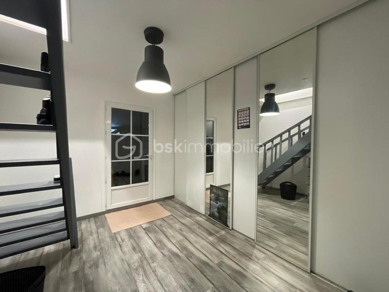 Maison - 99 m² - 5 pièces