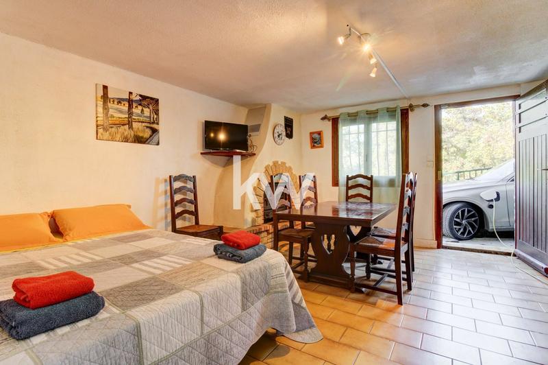 Maison - 155 m² - 9 pièces