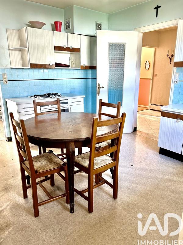 Maison - 141 m² - 8 pièces