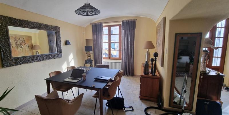 Appartement - 174 m² - 7 pièces