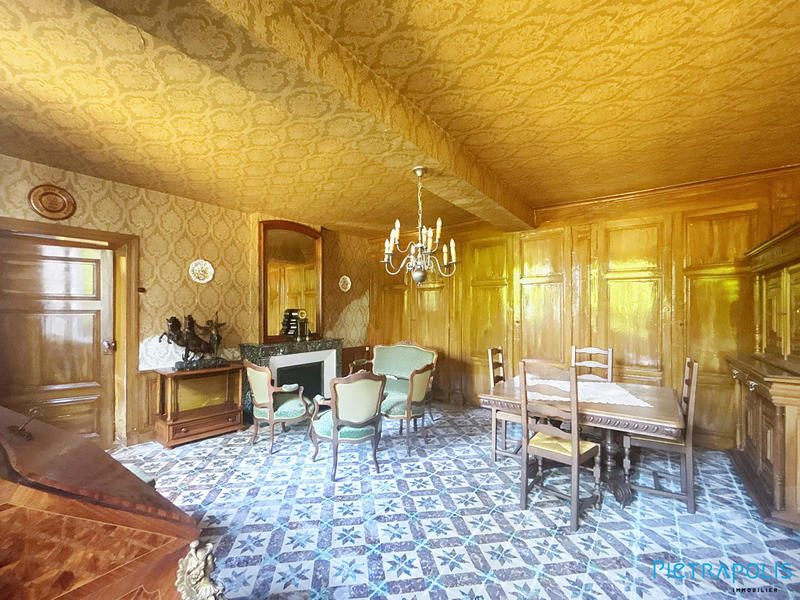 Maison - 180 m² - 6 pièces