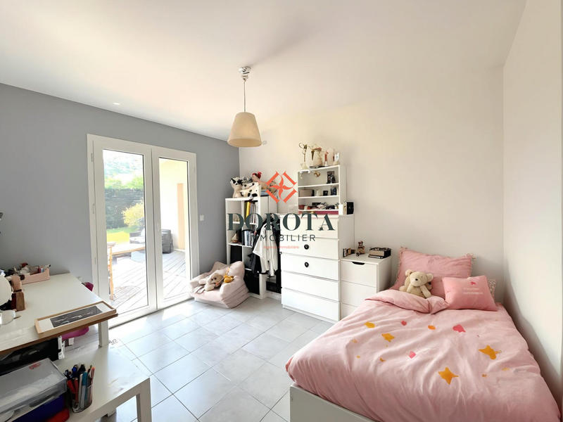 Villa - 189 m² - 6 pièces