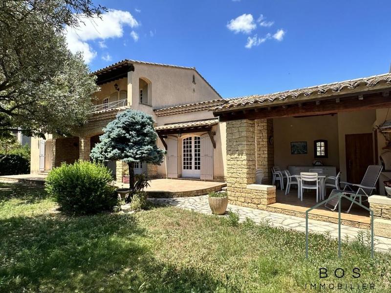 Villa - 192 m² - 7 pièces