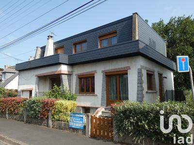 Maison de ville - 180 m² - 10 pièces