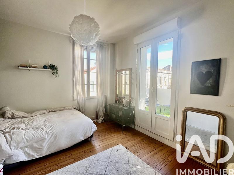 Maison - 225 m² - 7 pièces