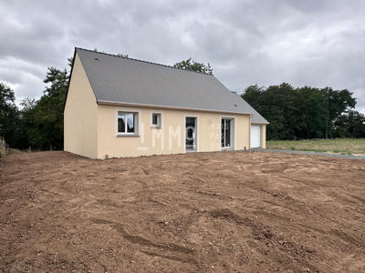 Maison - 90 m² - 4 pièces