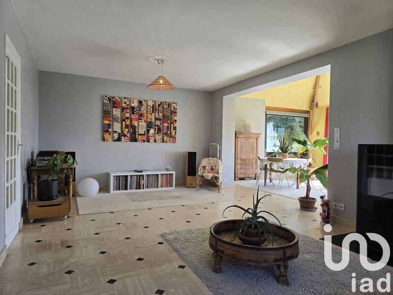 Maison - 180 m² - 7 pièces