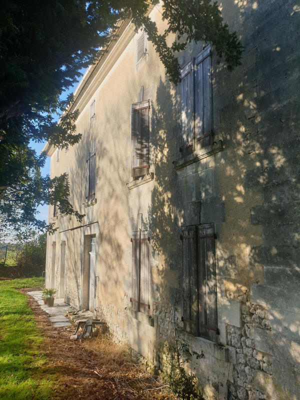 Maison de campagne - 406 m² - 8 pièces