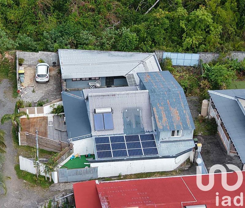 Maison - 260 m² - 9 pièces