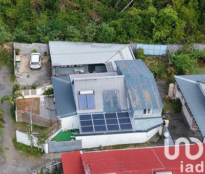 Maison - 260 m² - 9 pièces