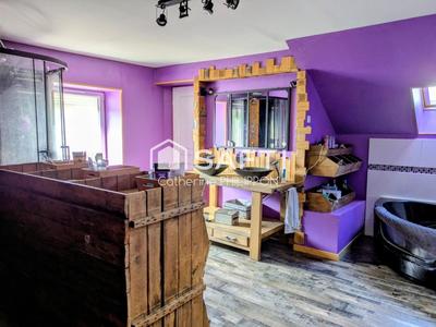 Maison - 285 m² - 10 pièces